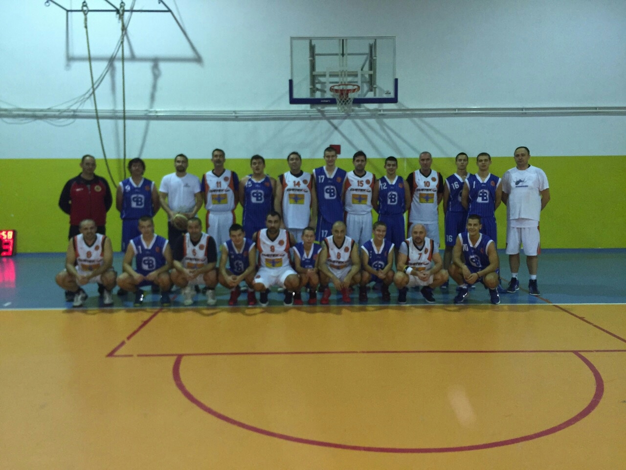 DOBOJ: Odigrana revijalna košarkaška utakmica (FOTO)