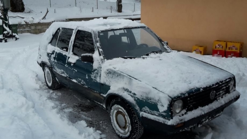 DOBOJ: Zbog duga od 61.149,30 КM oduzet „VW Golf 2”