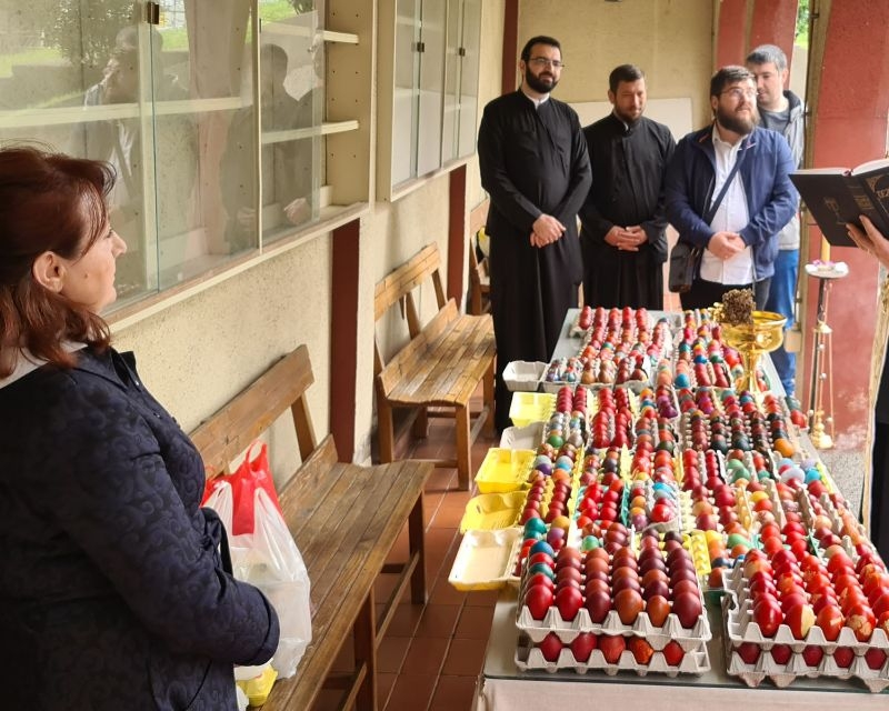 DOBOJ: Uručena vaskršnja jaja za bolesne i dežurne službe