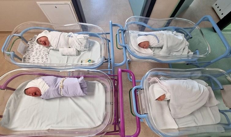 DOBOJ: U protekla 24 časa rođene tri djevojčice i jedan dječak