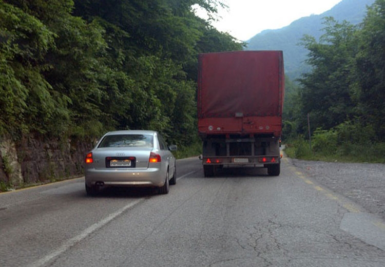 PUTEVI: Izbjegavati rizična preticanja