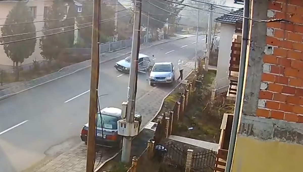 DOBOJ: Pješak za dlaku izbjegao smrt (FOTO) (VIDEO)