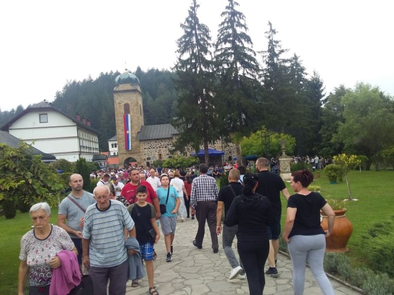 "PODOZRENOM" 2022. GODINE: Uoči Velike Gospojine kod Manastira Sv. Nikole (FOTO) (VIDEO)