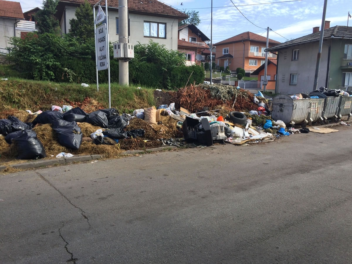 PISMO SUGRAĐANINA  Deponije „šminkaju“ naš grad
