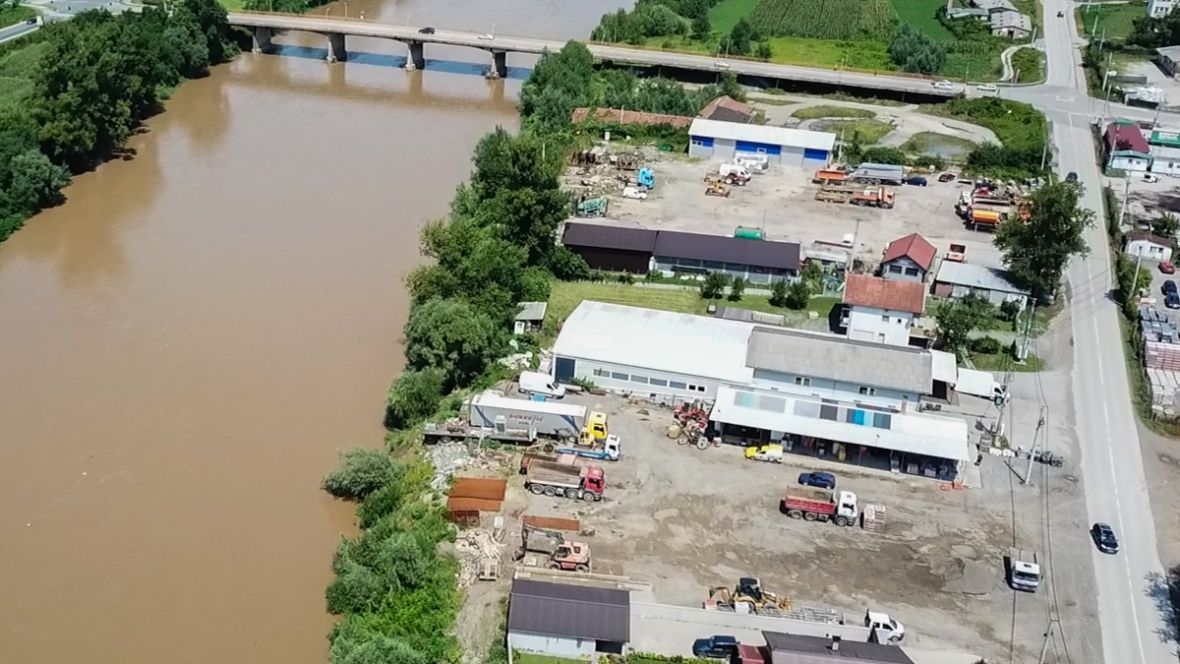 "KO ĆE DA ISTRAŽI MAFIJU?": Građani Doboja uznemireni zbog radova u rijeci Bosni