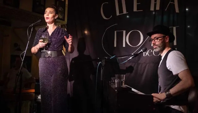 BIBLIOTEKA DOBOJ: Kabaretska predstava "Ljubavni vremeplov" povodom Dana grada