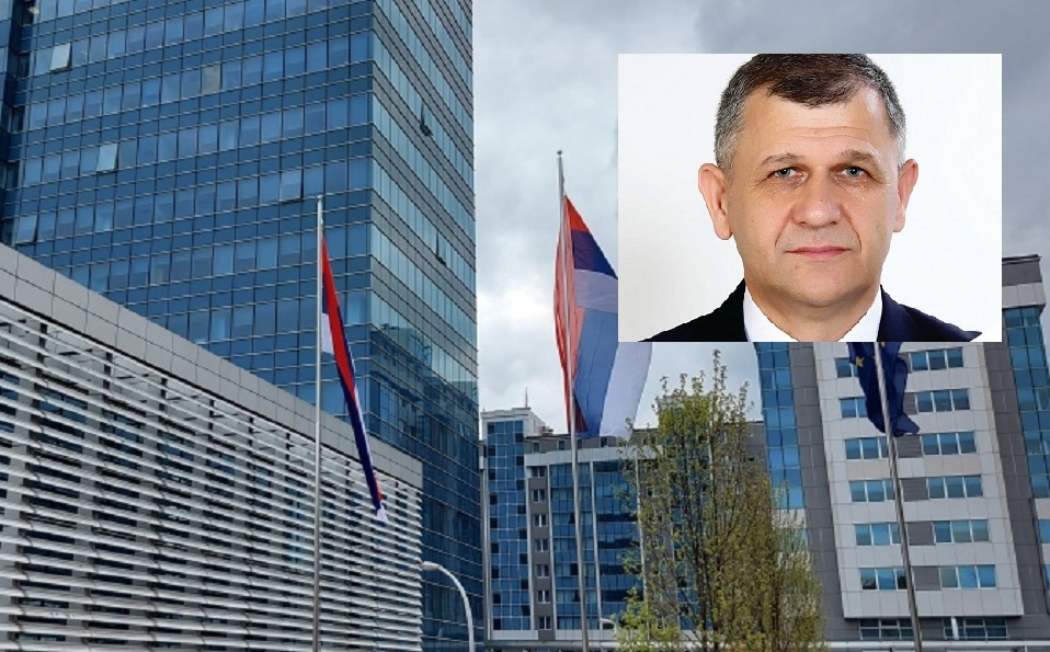DOBOJ: Čubrilović smjenjuje SNSD-ovce u Ministarstvu finansija