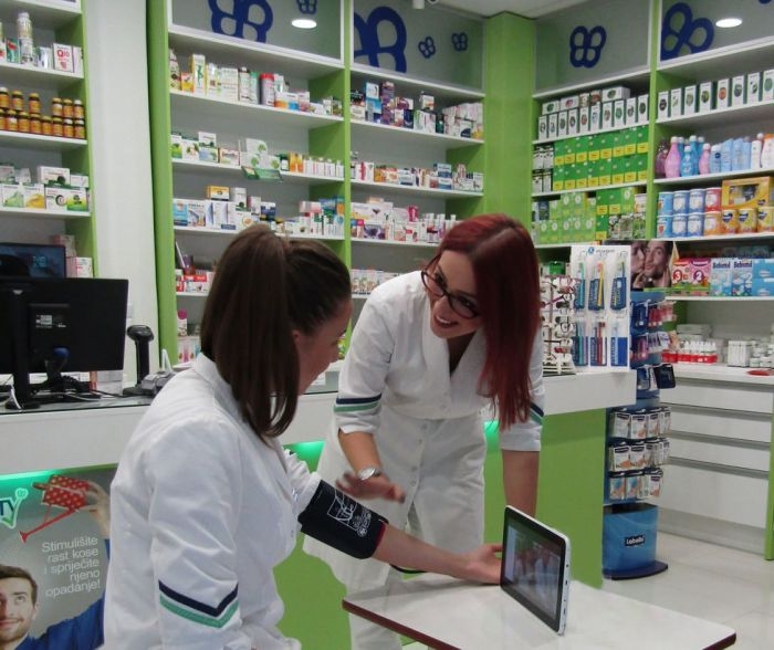 ZVEZDA APOTEKA: Za međunarodni Dan farmaceuta besplatno mjerenje krvnog pritiska