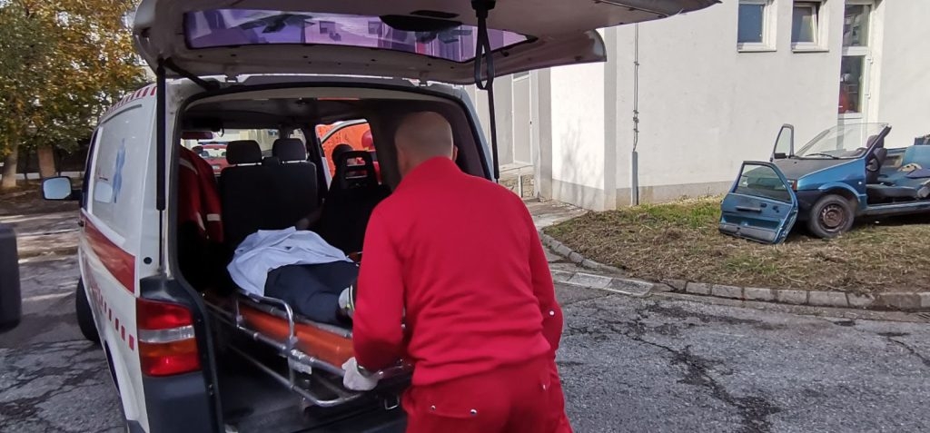 DOBOJ: Realizovana pokazna vježba gašenja požara i spasavanja