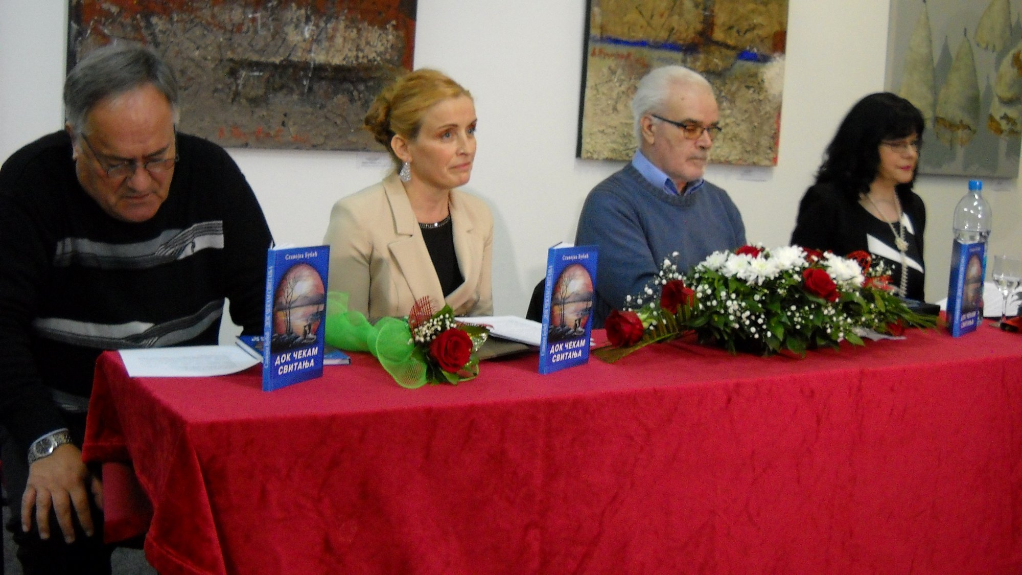 DOBOJ: Promovisana knjiga "Dok čekam svitanja"