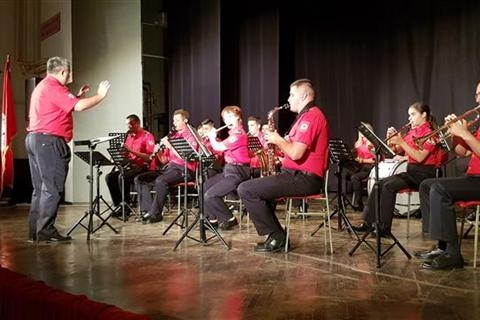 DOBOJ: Održan koncert policijskog orkestra MUPp-a Srpske (FOTO)