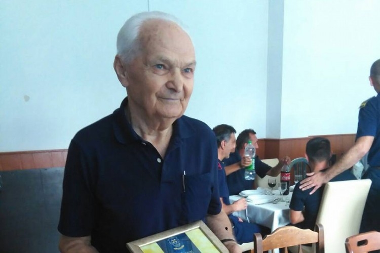 DOBOJ: "Nema veće časti i ponosa od spasavanja ljudskog života"