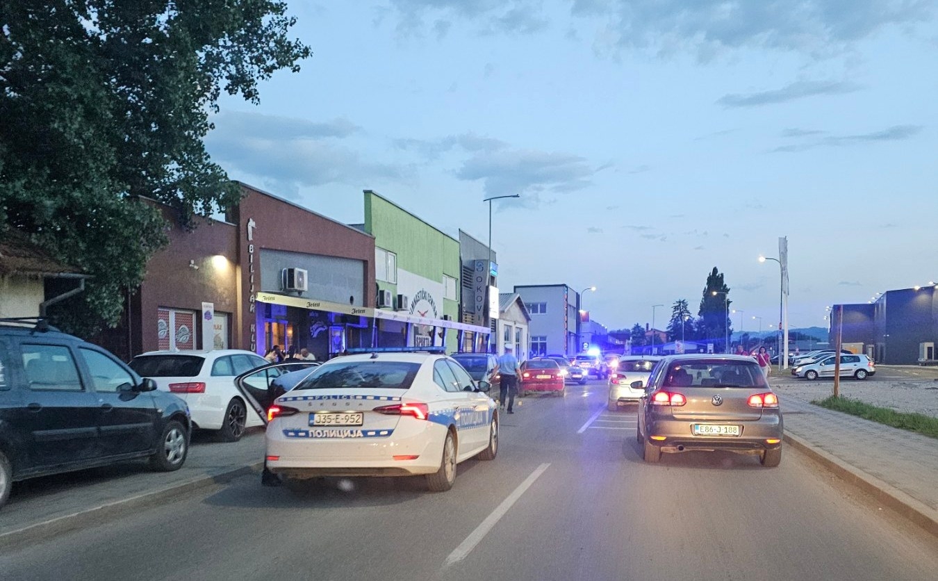 DOBOJ: Saobraćajna nezgoda kod Sportpaba i Šoping mola
