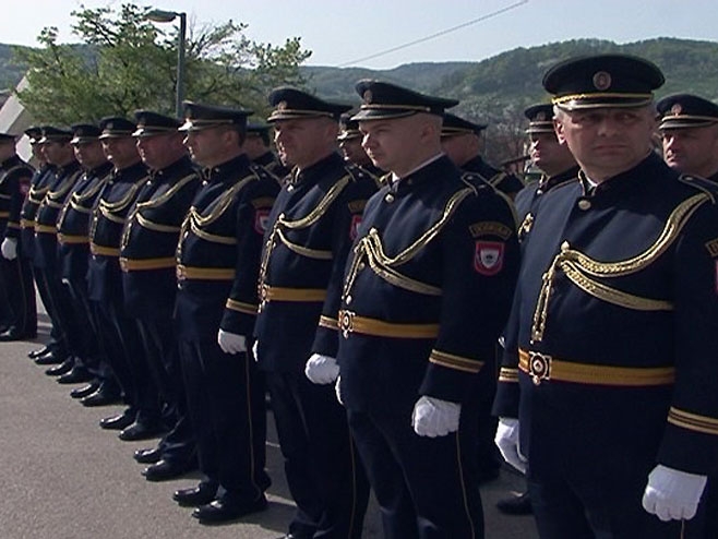 Šta u MUP-u Srpske rade 144 generala?!