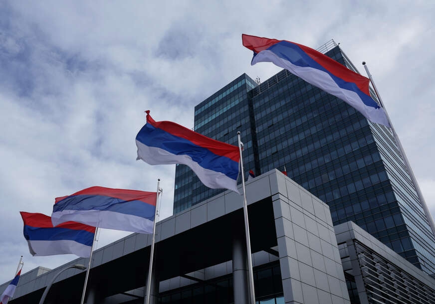 “Svaki mjesec nova zaduženja” Dodik traži od Vlade da zaposli Srbe iz institucija BiH, ima li Srpska dovoljno novca za to