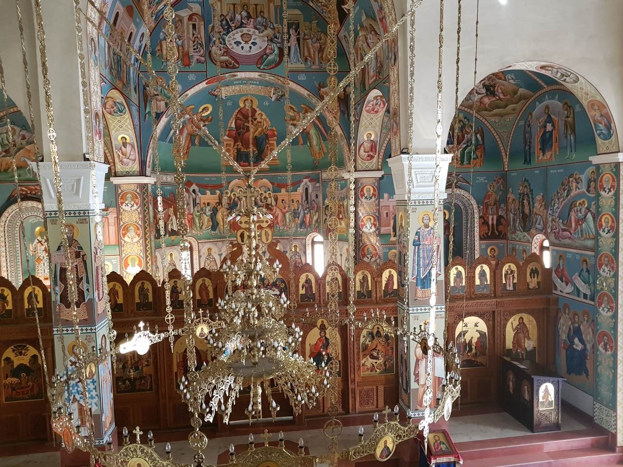 DOBOJ: Freskopisanje Hrama Rođena Presvete Bogorodice (FOTO) (VIDEO)