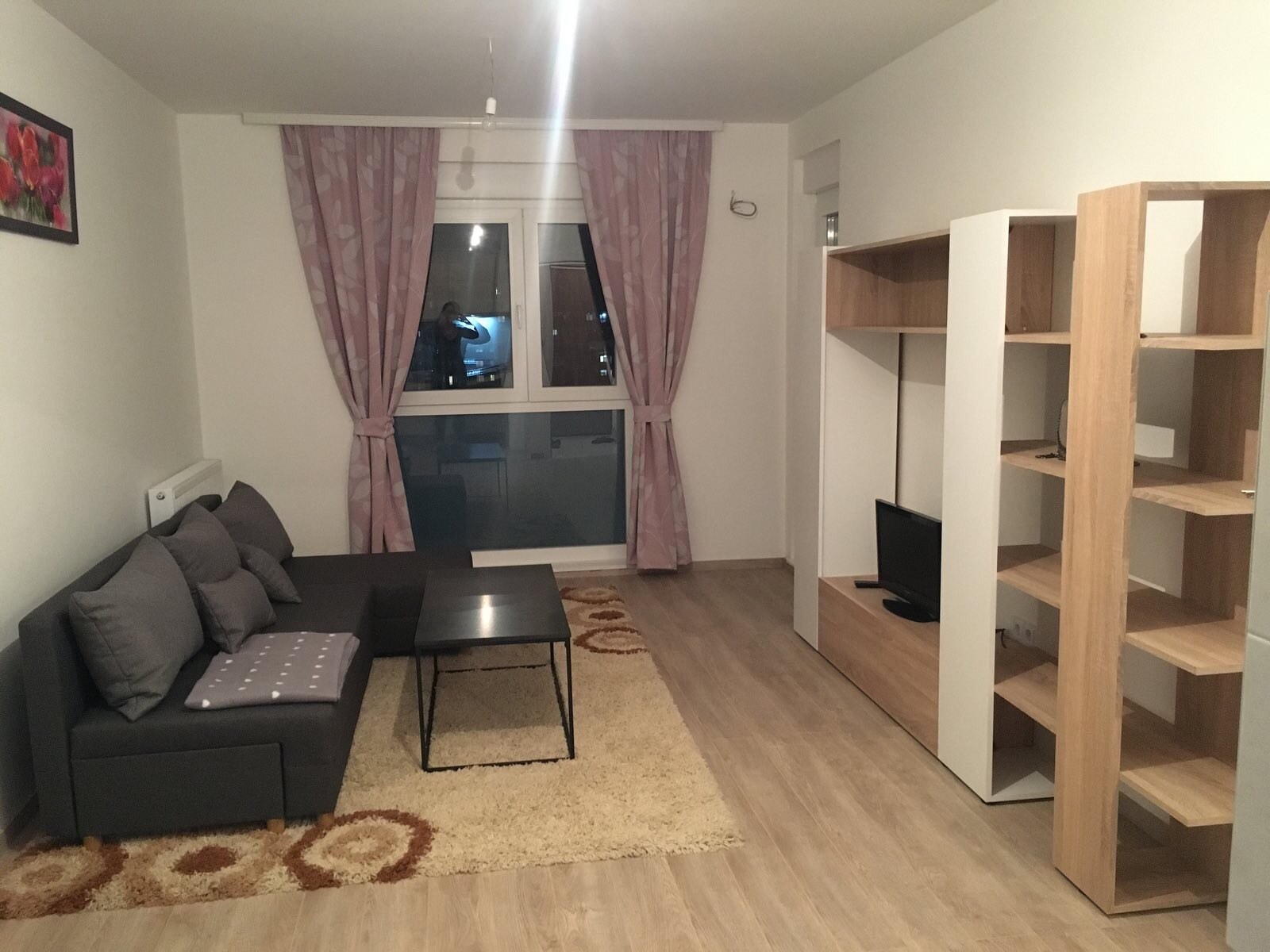 OGLAS: Iznajmljuju se dva stana u centru grada (FOTO)