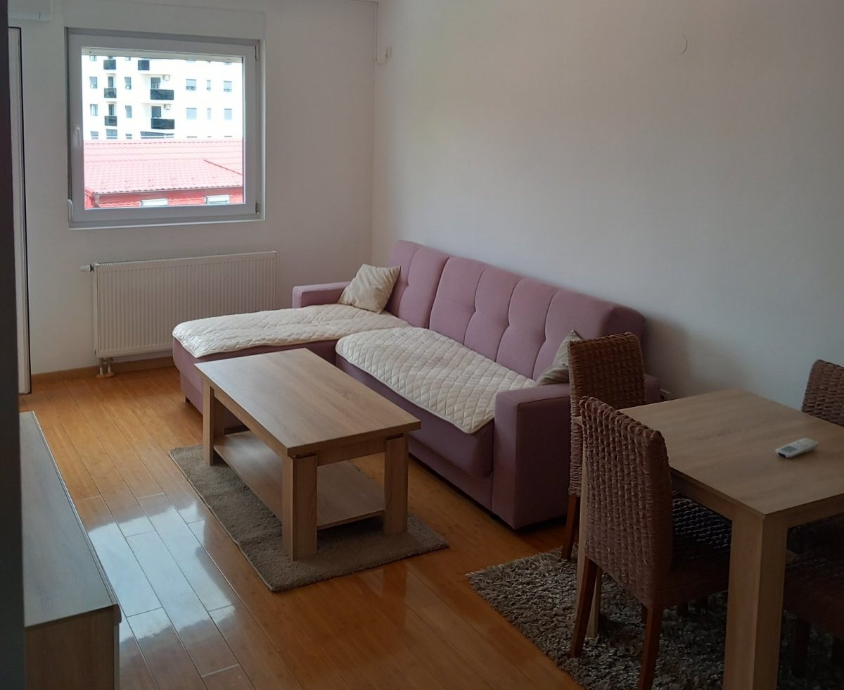 OGLAS: Izdaje se namješten stan u ulici Srpskih Sokolova (FOTO)