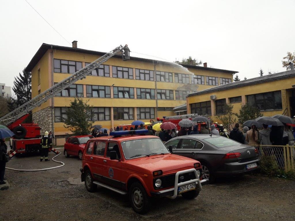 USPEŠNA PROVERA DOBOJSKIH VATROGASACA: Spašavanje domaca (FOTO)