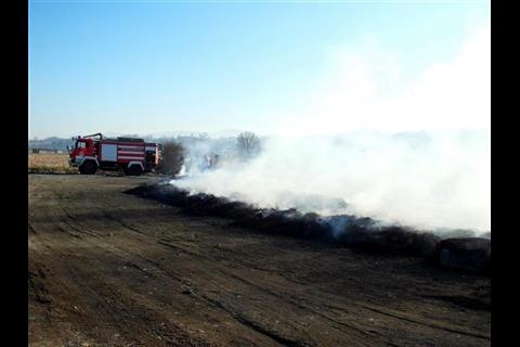 DOBOJ: Lokalizovan požar na deponiji otpadnih auto-guma