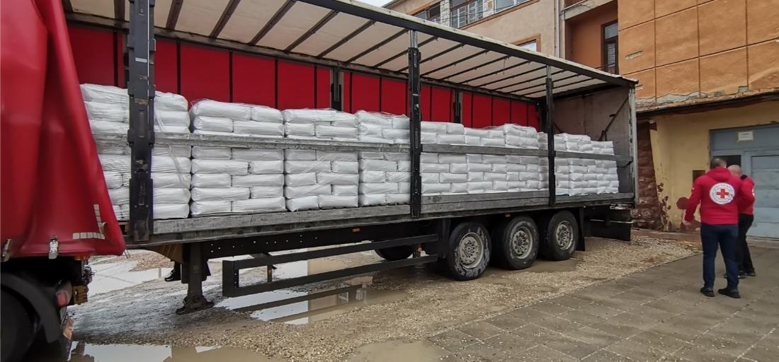 BIĆE KIFLI? Vlada Srpske donirala više od 50 tona brašna i konzerviranu hranu