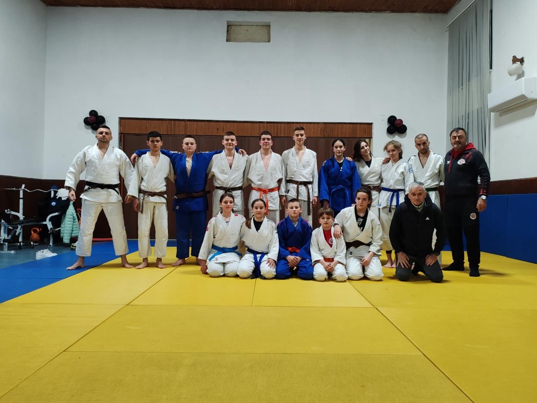 ZAJEDNIČKI TRENING DŽUDO KLUBOVA U PETROVU: Pripreme za domaća i međunarodna takmičenja