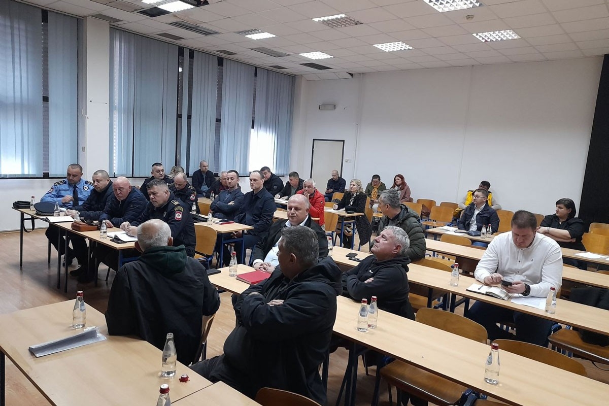 DOBOJ: "U privatne hrvatske šume ulaze kao u djedovinu"