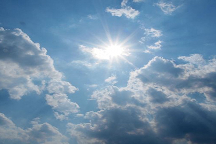 VRIJEME: Danas sunčano, krajem dana mogući pljuskovi