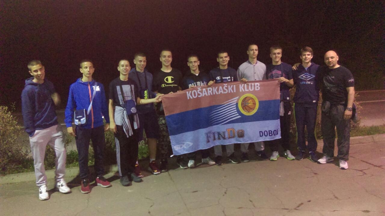 OKOM KAMERE Košarkaški klub "FinDo" otputovao na turnir u Francusku