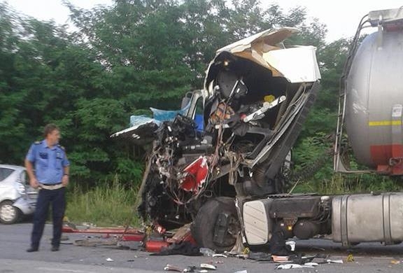 DOBOJ: Četiri osobe povrijeđene u saobraćajnoj nesreći u Kotorskom
