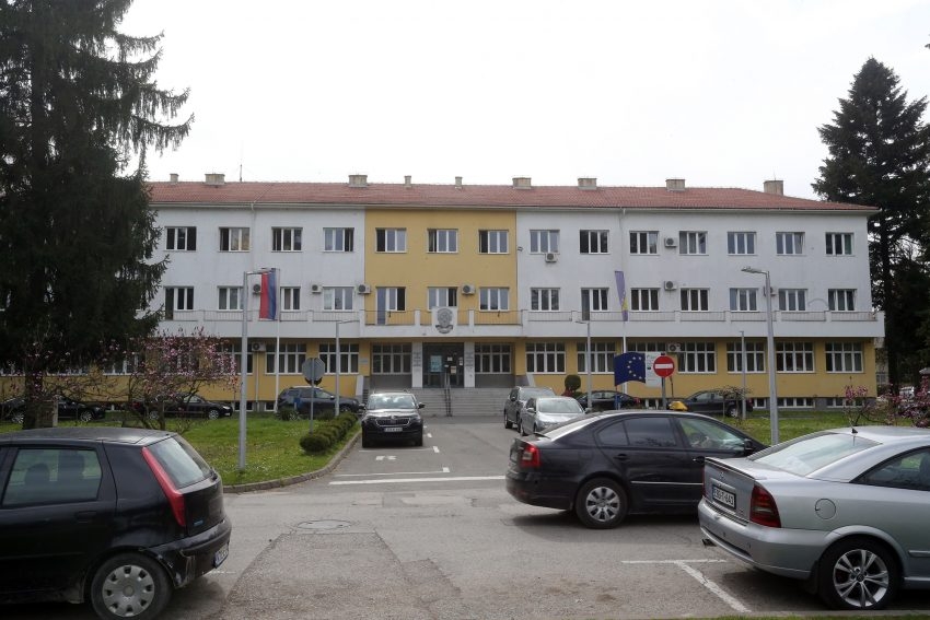 DOBOJ: Ruše zgradu Gradske uprave i daju 28 miliona za novu