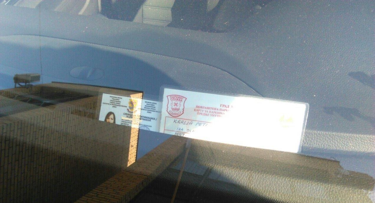 PARKING PAPAK DOBOJ: Legitimacija kao parking karta