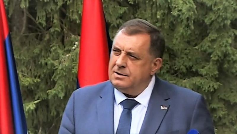 REAKCIJA NA ODLUKE OHR-A: Pričom o secesiji Dodik prikriva kriminalno trošenje budžetskog novca