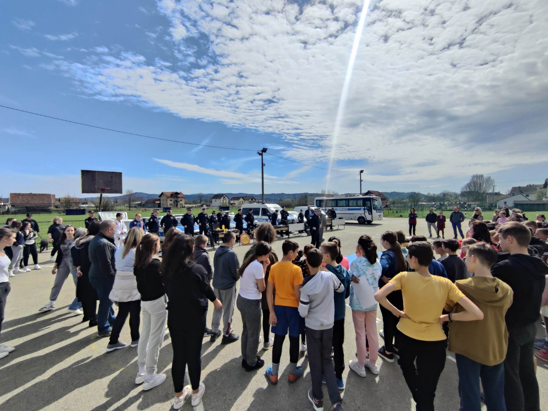 DOBOJ: U Podnovlju organizovan Dan otvorenih vrata PU Doboj (FOTO)