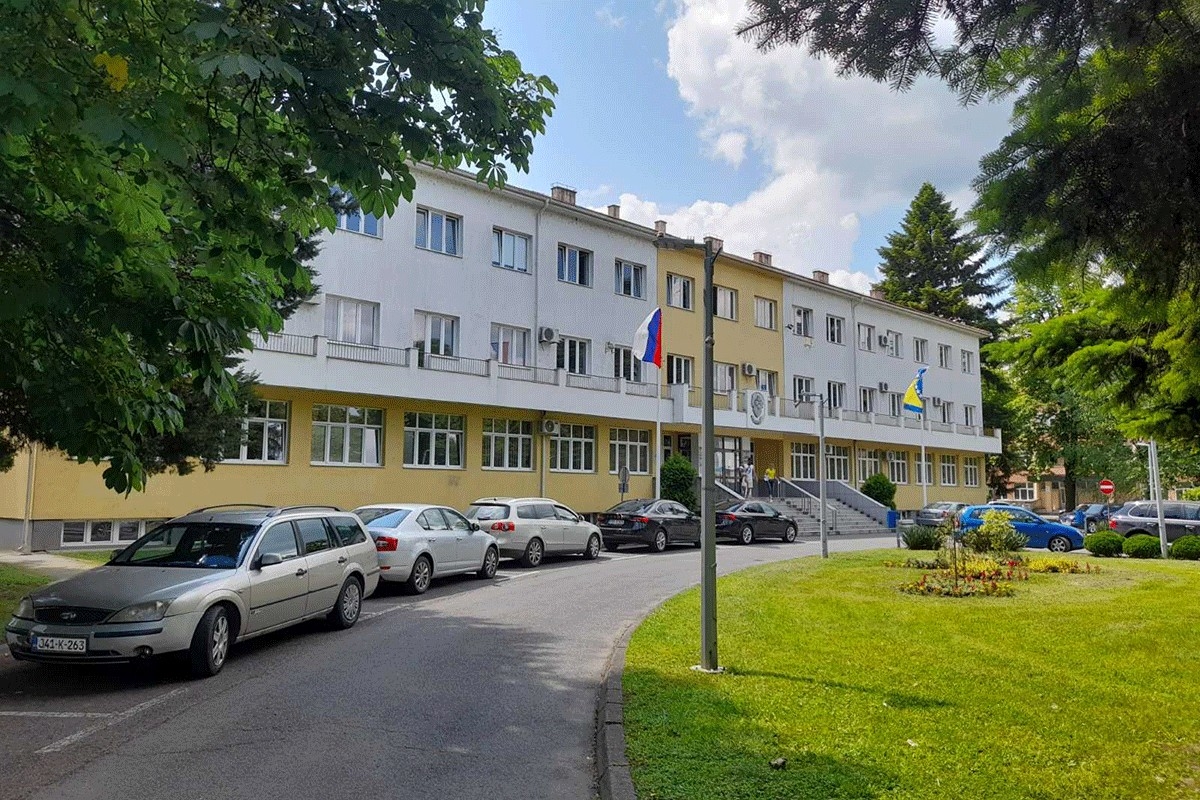 DOBOJ: Zgradu stare opštine zamijeniće poslovni objekat