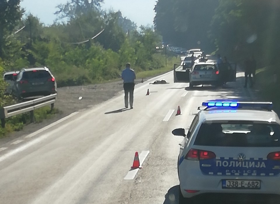 DOBOJ: Preminuo pješak koga je udario automobil