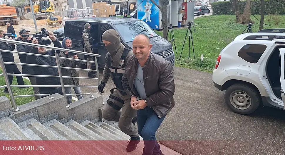 DOBOJ: Uhapšeni policajci će biti suspendovani