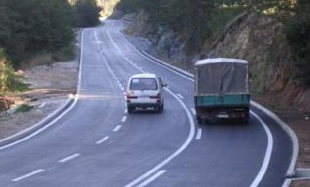 PUTEVI: Kolovoz jutros suv, frekvencija vozila slabija