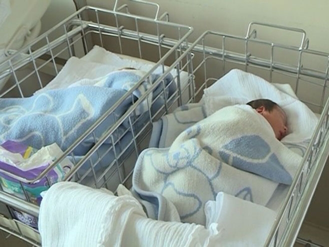 DOBOJ: U protekla 24 časa rođena jedna djevojčica i tri dječaka