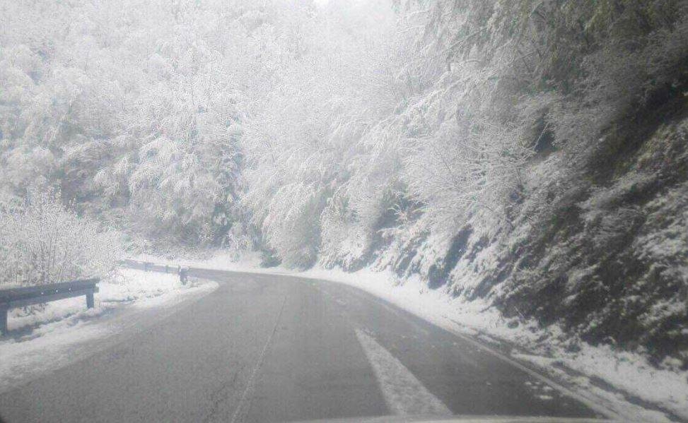 PUTEVI: Većina putnih pravaca prohodna, ponegdje ima snijega na kolovozu