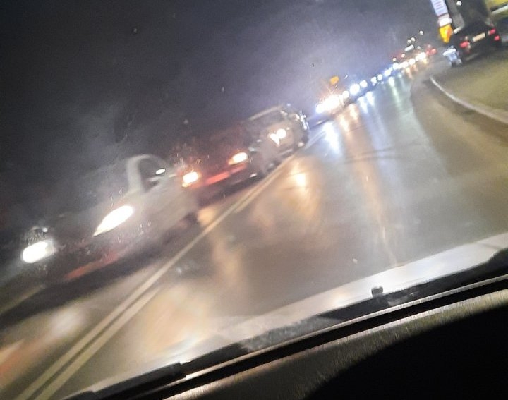 TOTALNI ZASTOJ NA PUTU M17 KOD DOBOJA: Sudar kod naselja Bare.