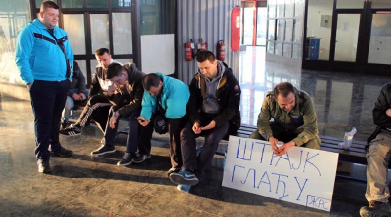 DOBOJ: Štrajkači glađu traže zaostale plate