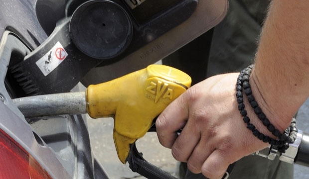 DOGOVOR DISTRIBUTERA GORIVA U RS: Počela da pada cena derivata