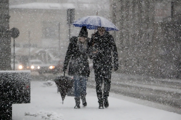 VRIJEME: Uživajte u sunčanoj nedjelji, sutra stiže snijeg