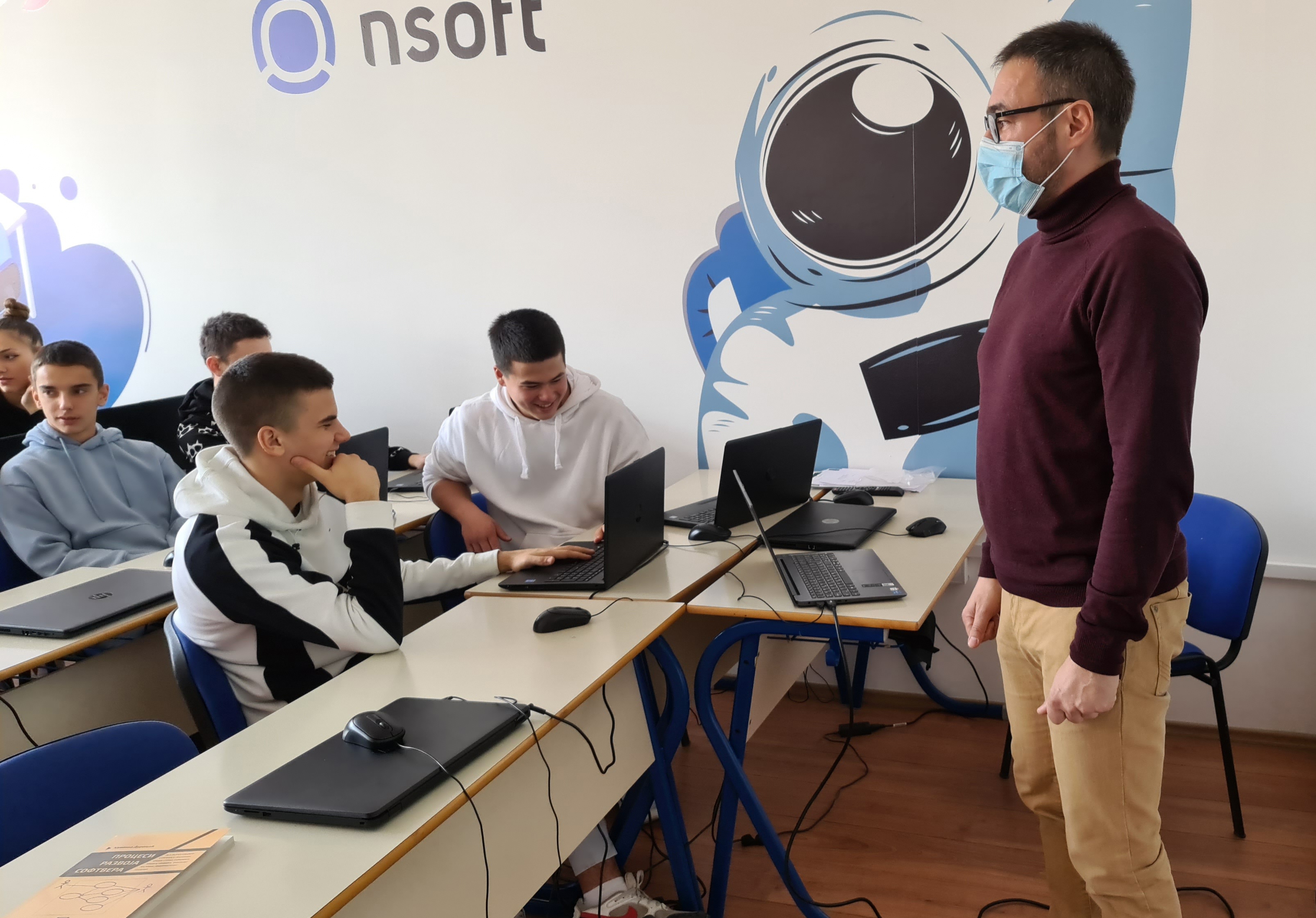 DOBOJ: Udžbenik "Procesi razvoja softvera" biće obavezna literatura