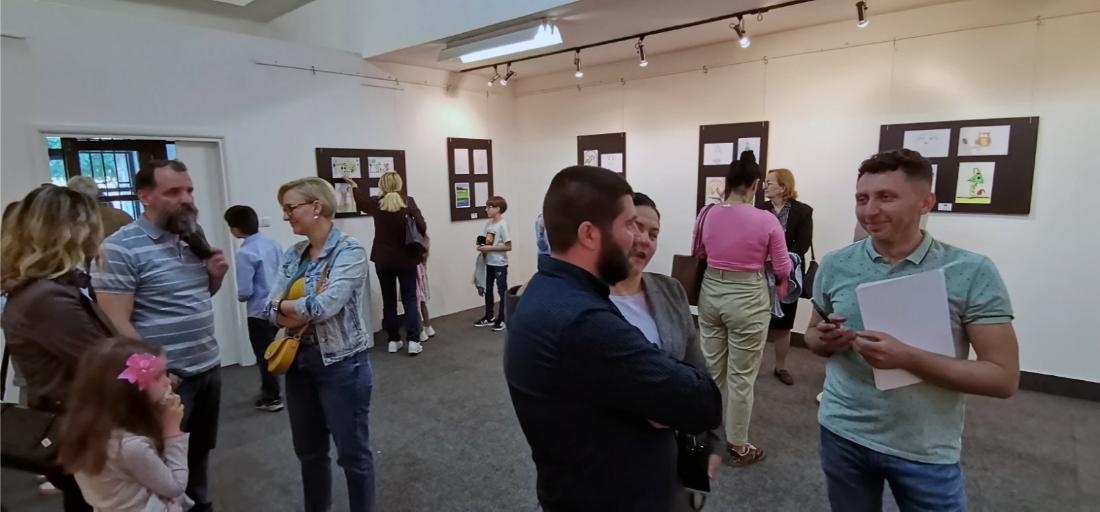 DOBOJ: Izloženo 76 radova polaznika škole crtanja "Mali Pikaso"