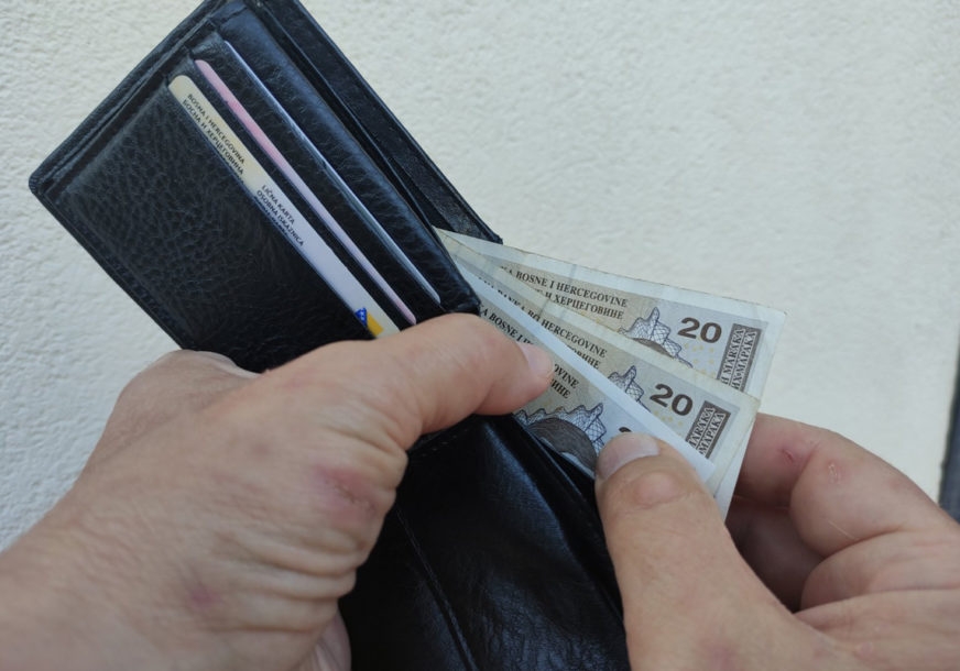 DOBOJ: Uhapšen ubrzo poslije krađe, iz automobila ukrao novčanik sa većim iznosom novca