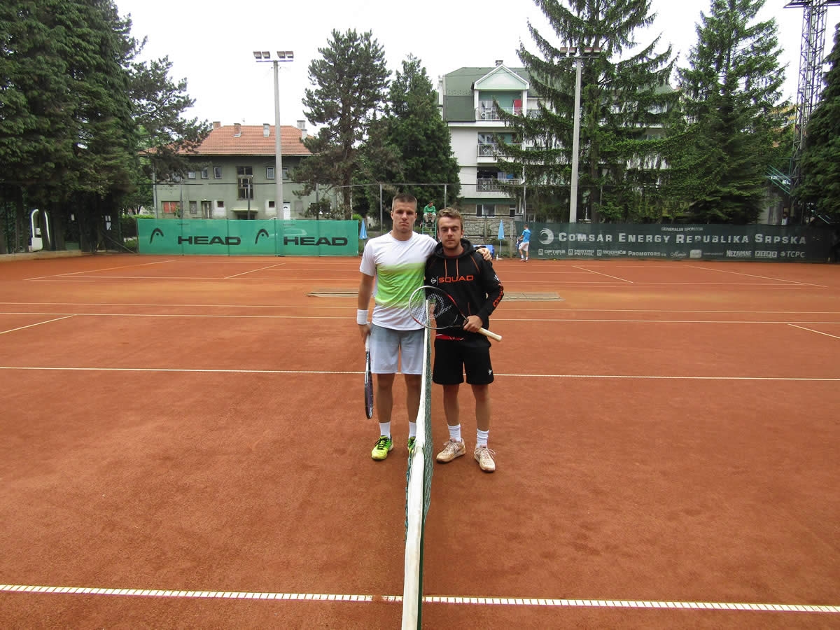DOBOJ OPEN 2016: Polovičan učinak favorita, kiša remeti satnicu (FOTO)