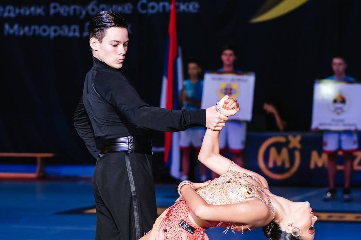 DOBOJ: Plešući u sali provode više vremena nego kod kuće