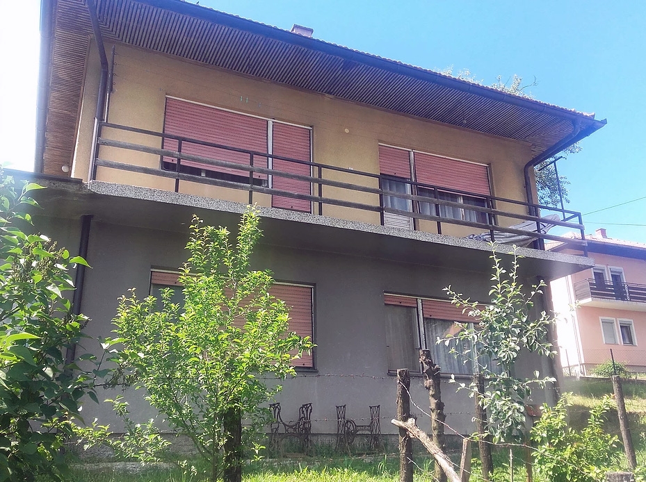 AGENCIJA ZA NEKRETNINE "STAN": Na prodaju tri kuće (FOTO)